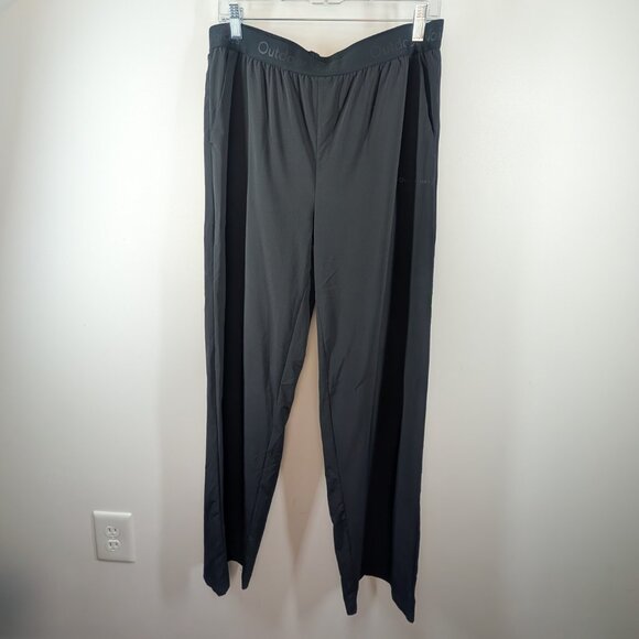 Outdoor Voices Black Joggers Size Large Minimalist Workout Casual Athletic - Picture 1 of 7